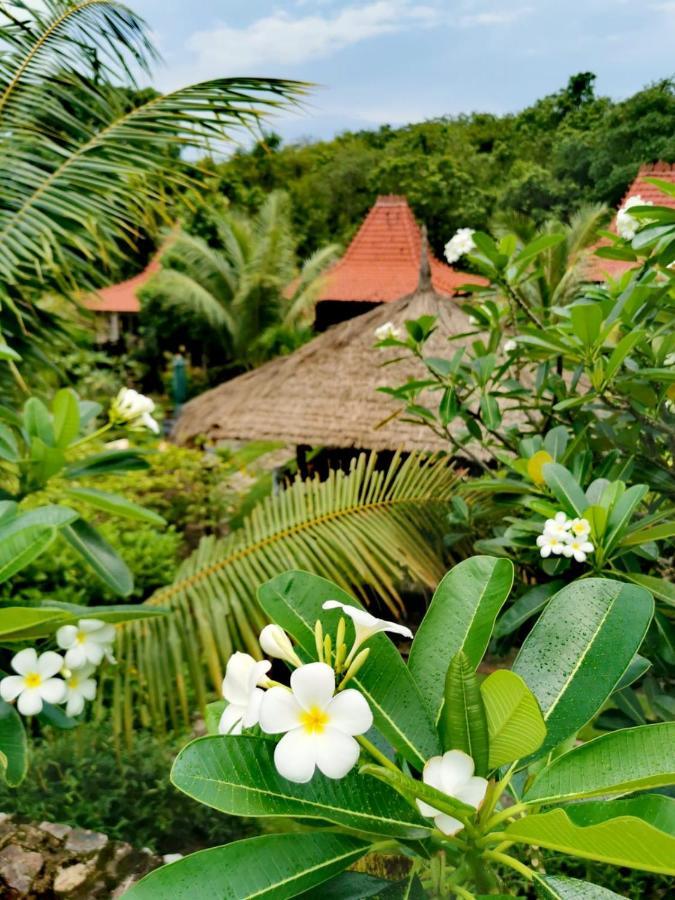 קרימונג'אווה Mirabelle Joglo Village מראה חיצוני תמונה